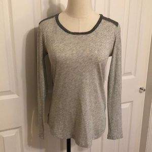 Madewell two tone gray lite weight knit top